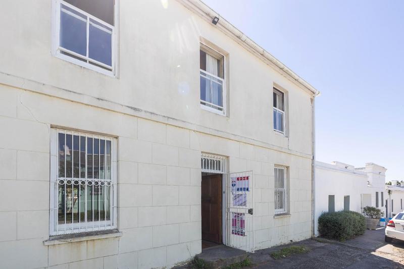 5 Bedroom Property for Sale in Sunnyside Eastern Cape